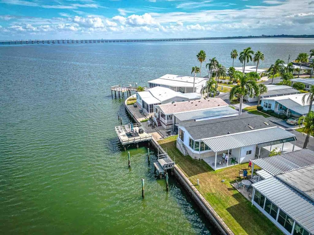 18675 HIGHWAY 19, CLEARWATER, FL 33764 photo 2