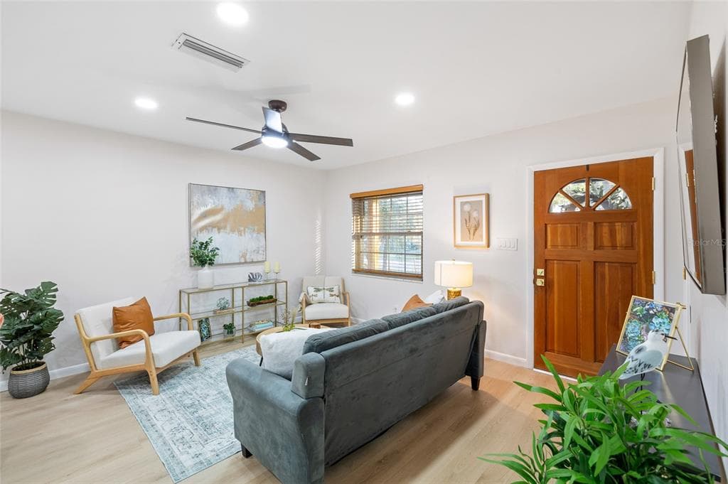 19125 AMELIA CIRCLE, LUTZ, FL 33558 photo 5