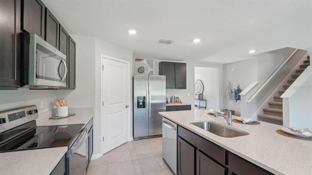 3411 AMBER WAVES DRIVE, PLANT CITY, FL 33565 photo 4