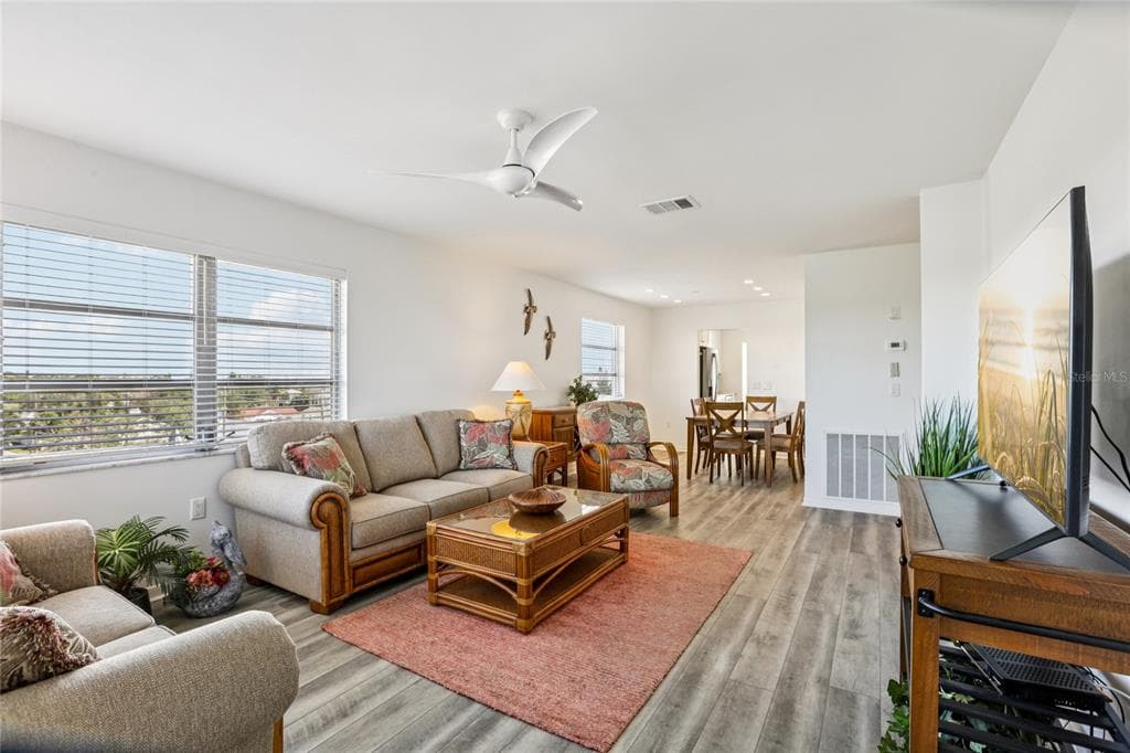 2850 59TH STREET Unit 501, GULFPORT, FL 33707 photo 3