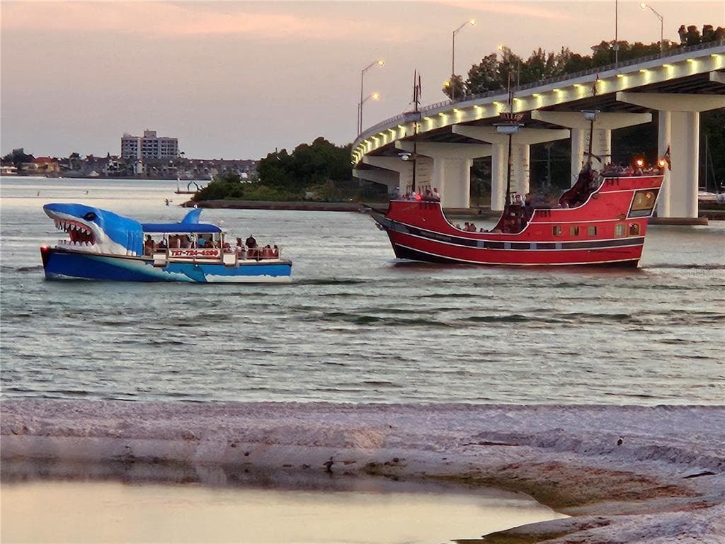 800 GULFVIEW BOULEVARD Unit 607, CLEARWATER BEACH, FL 33767 photo 4