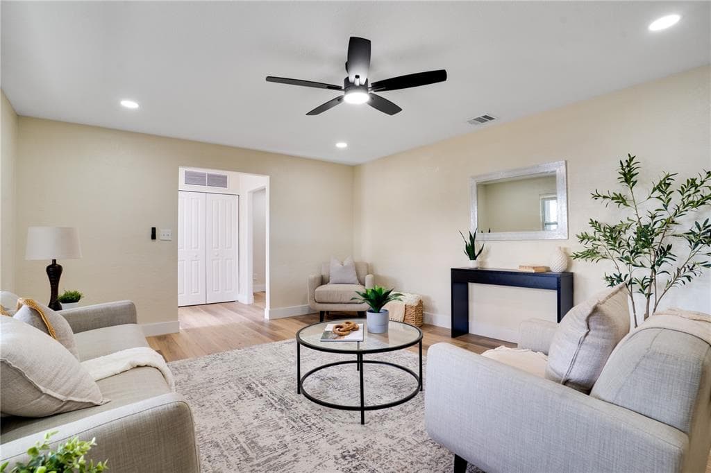 6923 16TH AVENUE, Street PETERSBURG, FL 33710 photo 5