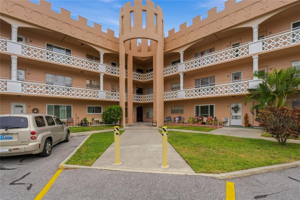 2458 COLUMBIA DRIVE Unit 68, CLEARWATER, FL 33763 photo 2