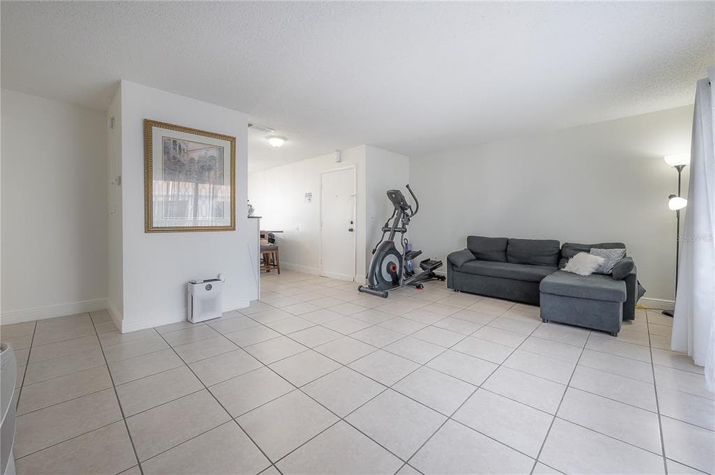 7210 MANHATTAN Avenue Unit 2324, TAMPA, FL 33614 photo 5