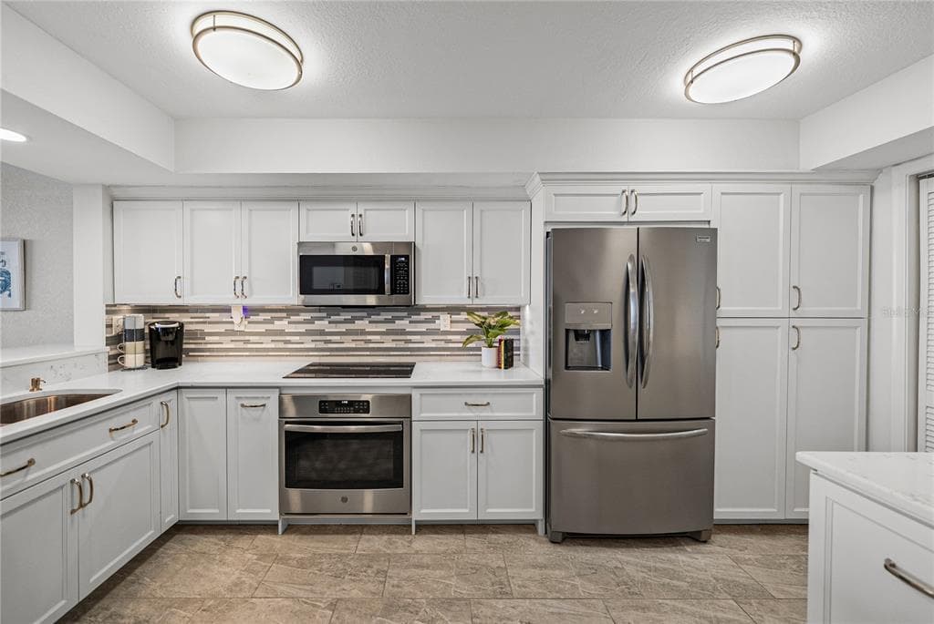 5279 ISLA KEY BOULEVARD Unit 113, Street PETERSBURG, FL 33715 photo 5