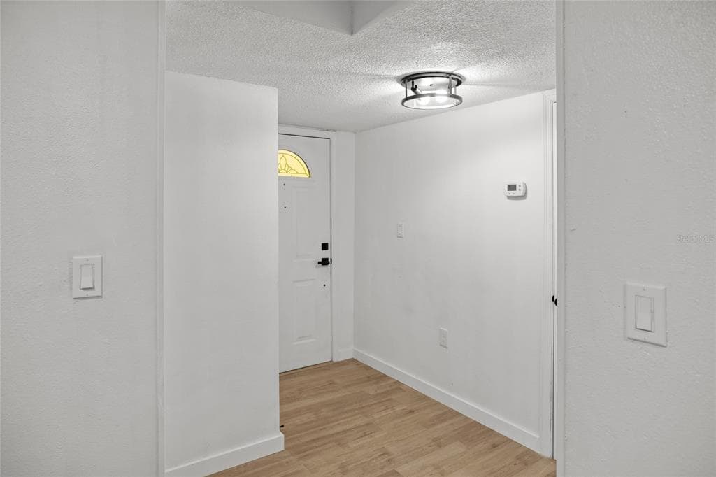 7604 CAMARINA CALLE Unit 7604, TAMPA, FL 33615 photo 3