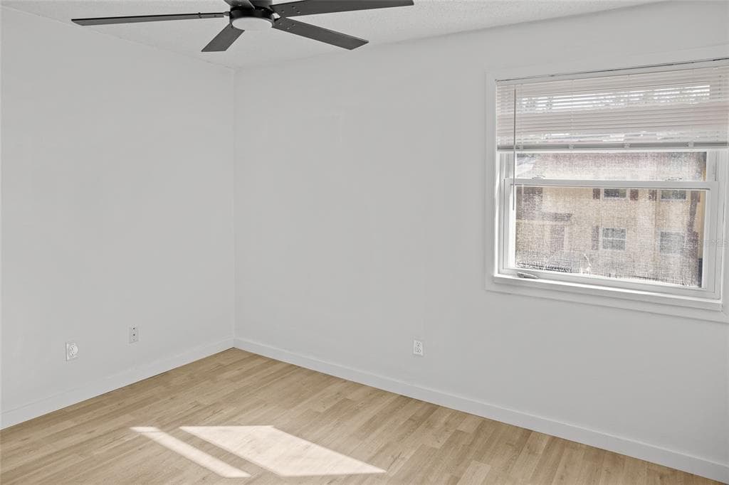 7604 CAMARINA CALLE Unit 7604, TAMPA, FL 33615 photo 5