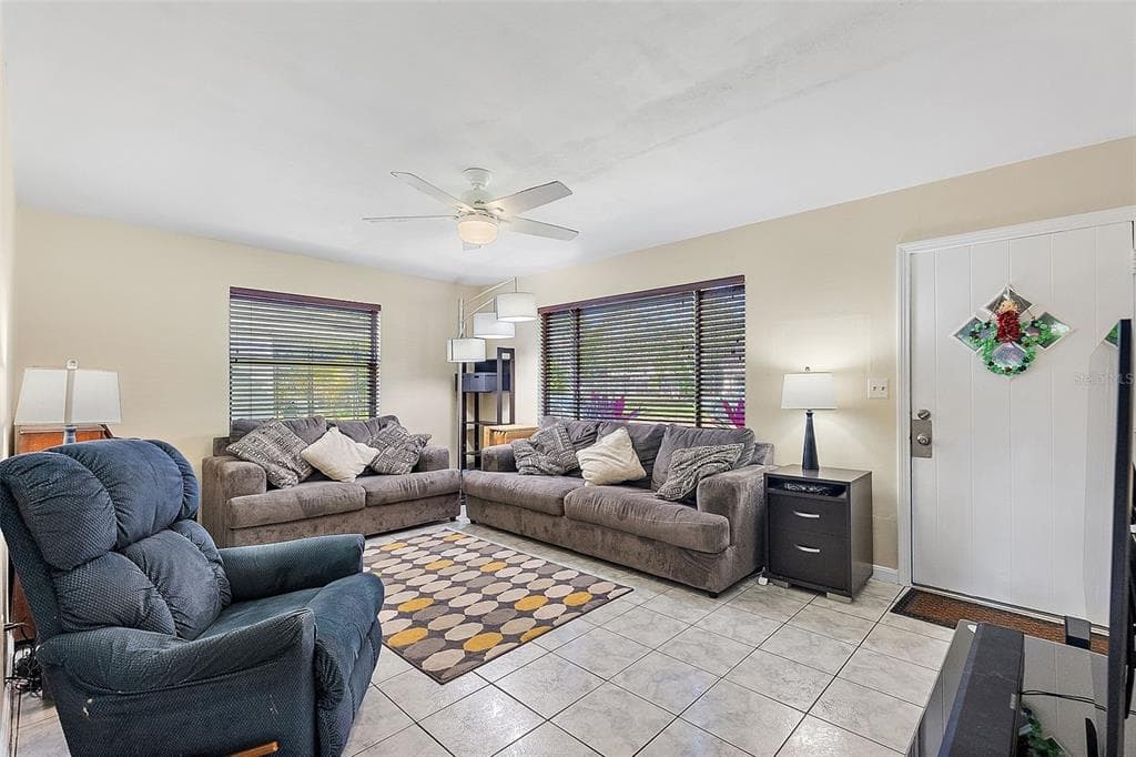 4030 3RD AVENUE, Street PETERSBURG, FL 33713 photo 5