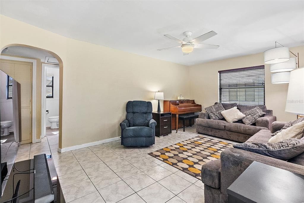 4030 3RD AVENUE, Street PETERSBURG, FL 33713 photo 4