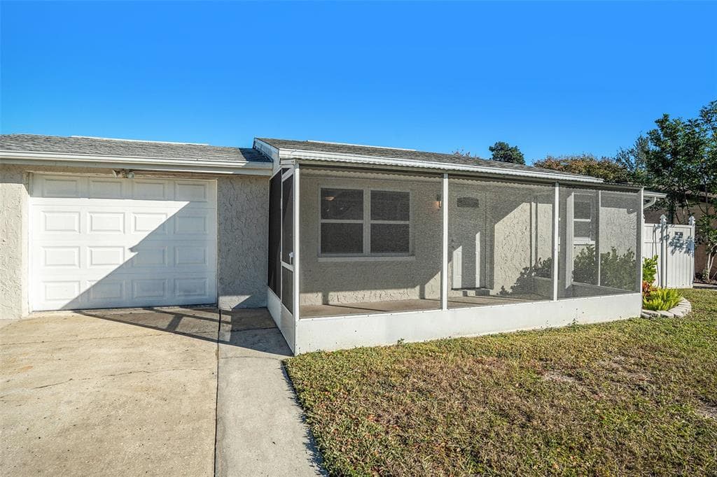 7321 PARROT DRIVE, PORT RICHEY, FL 34668