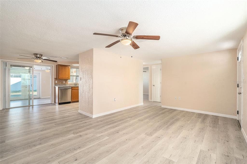 7321 PARROT DRIVE, PORT RICHEY, FL 34668 photo 4