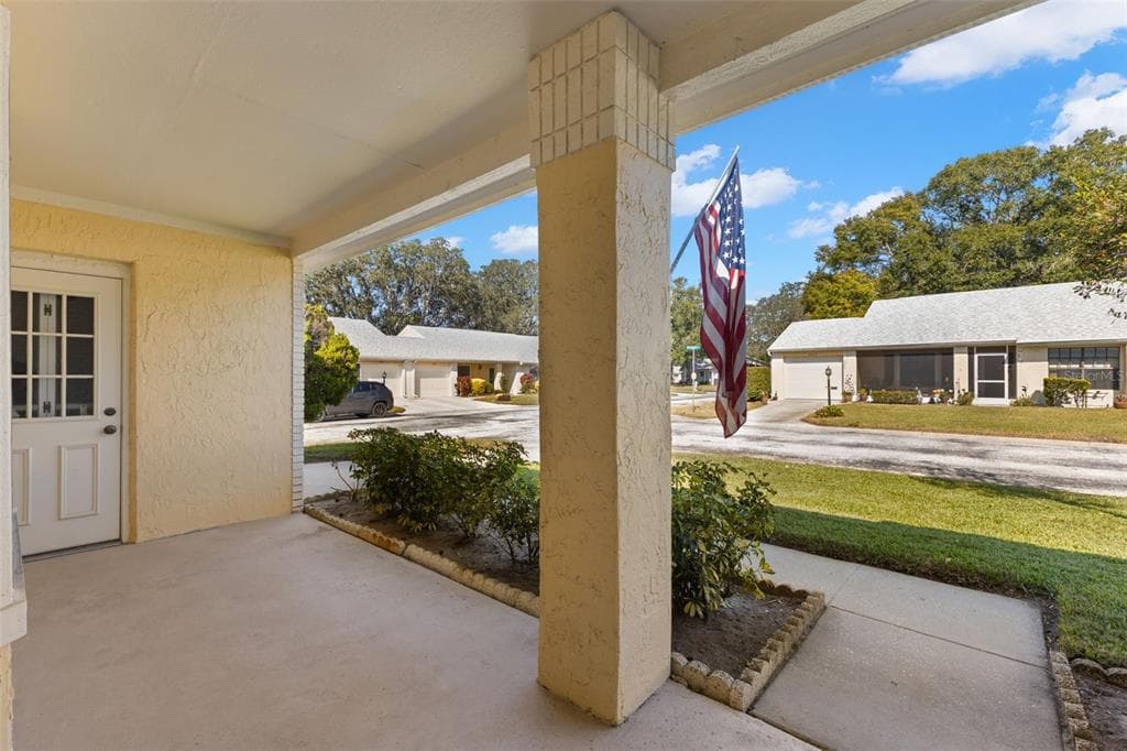 9451 ROCKBRIDGE CIRCLE, NEW PORT RICHEY, FL 34655 photo 3