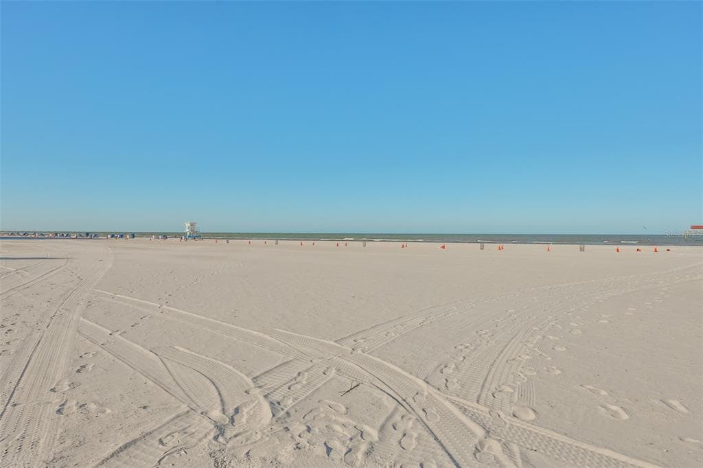 46 KIPLING PLAZA, CLEARWATER BEACH, FL 33767 photo 4