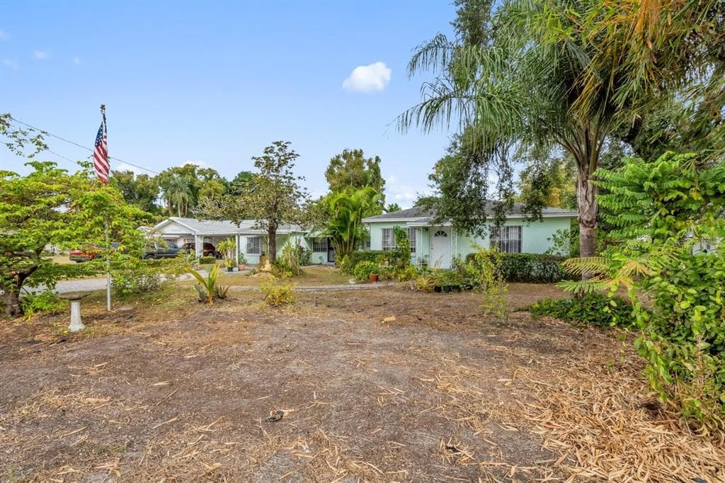 1712 CARACAS Street, TAMPA, FL 33610 photo 5