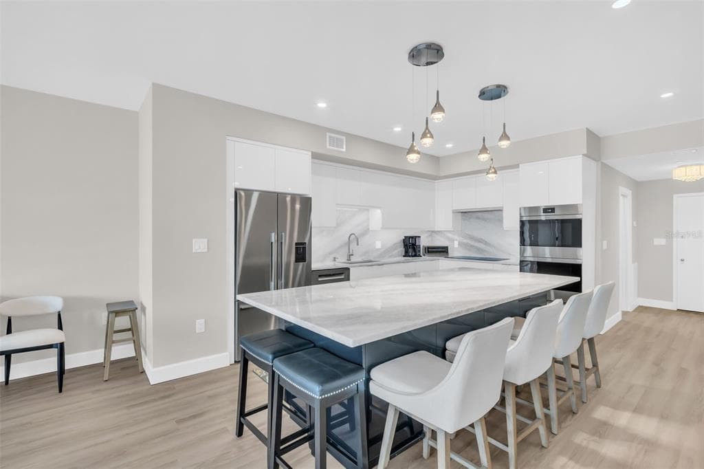 1 BEACH DRIVE Unit 1210, Street PETERSBURG, FL 33701 photo 4