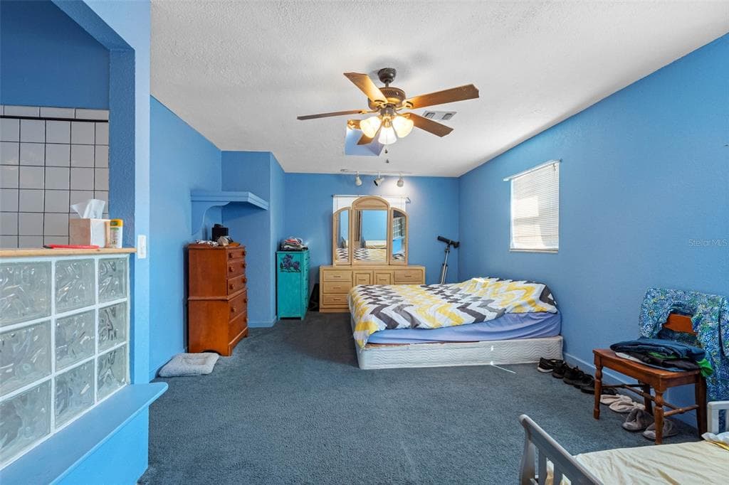 3072 ROSEMARY Drive, LARGO, FL 33770 photo 3