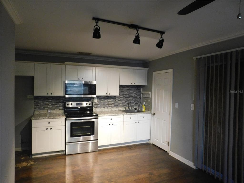 4210 LA AVENUE, TAMPA, FL 33610 photo 5