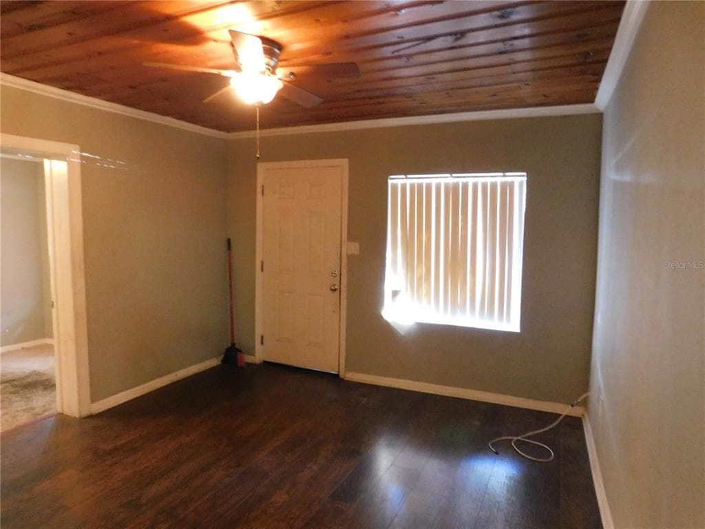 4210 LA AVENUE, TAMPA, FL 33610 photo 4