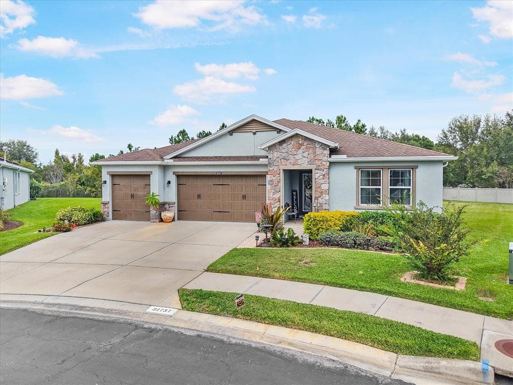 31737 FAIRHILL DRIVE, WESLEY CHAPEL, FL 33543