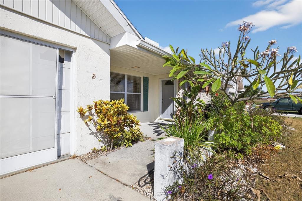 1207 EASTLOCH COURT, SUN CITY CENTER, FL 33573 photo 3