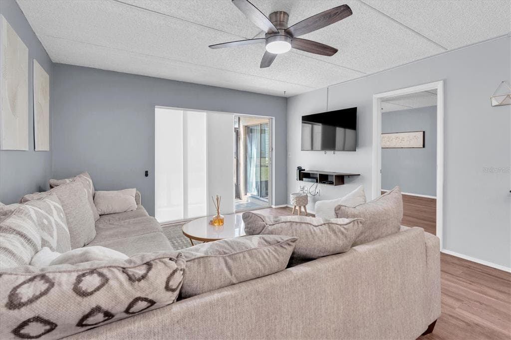 129 CYPRESS COURT Unit 129, OLDSMAR, FL 34677 photo 5