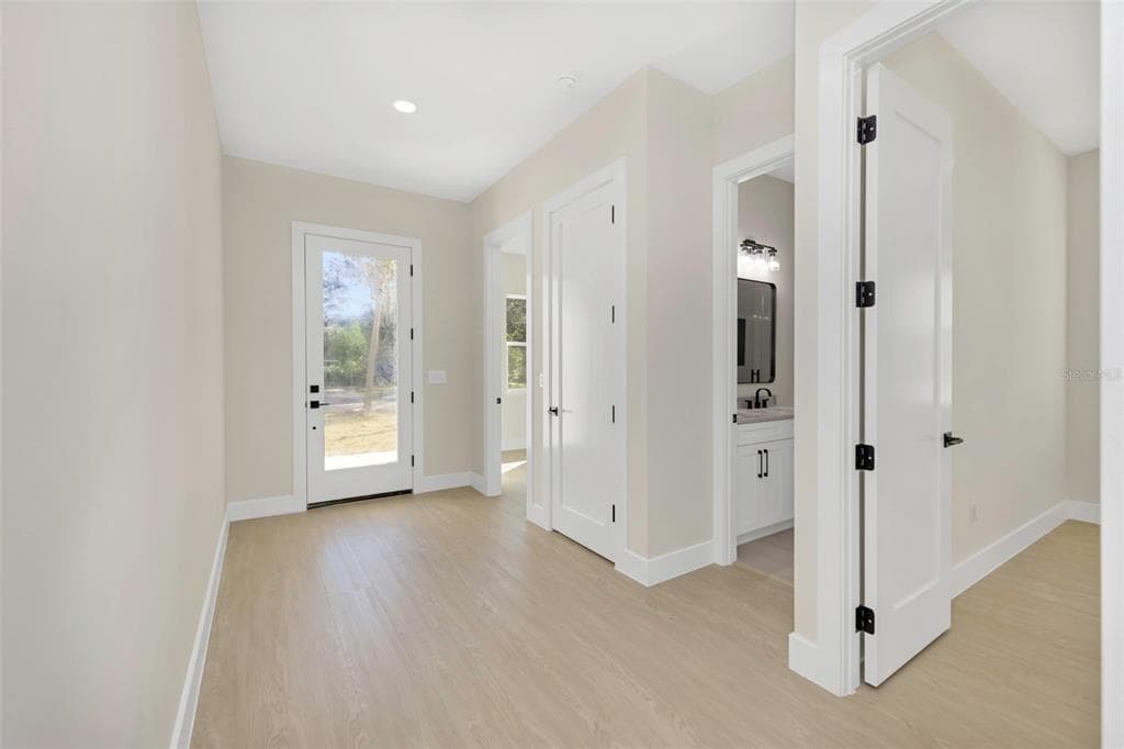 1822 SYLVAN DRIVE, CLEARWATER, FL 33755 photo 3