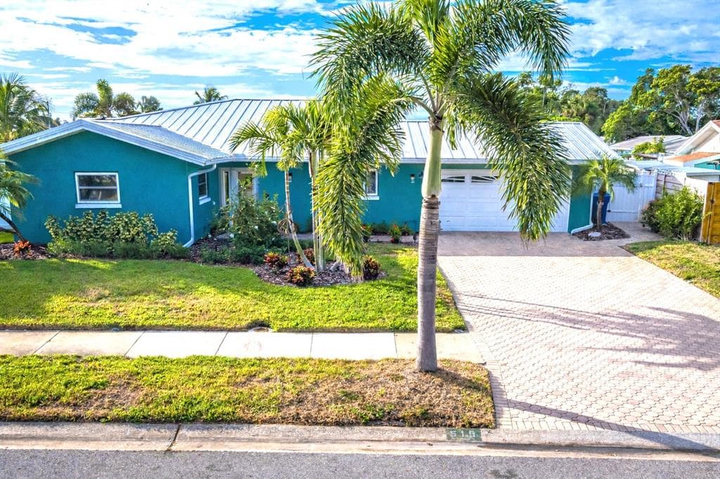 510 LEWIS BOULEVARD, ST PETERSBURG, FL, 33705 photo 2