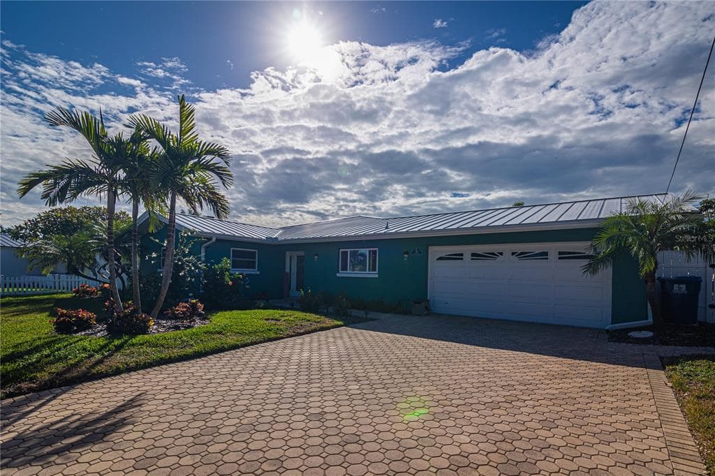 510 LEWIS BOULEVARD, ST PETERSBURG, FL, 33705 photo 3