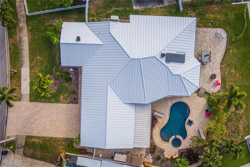 510 LEWIS BOULEVARD, ST PETERSBURG, FL, 33705 photo 4