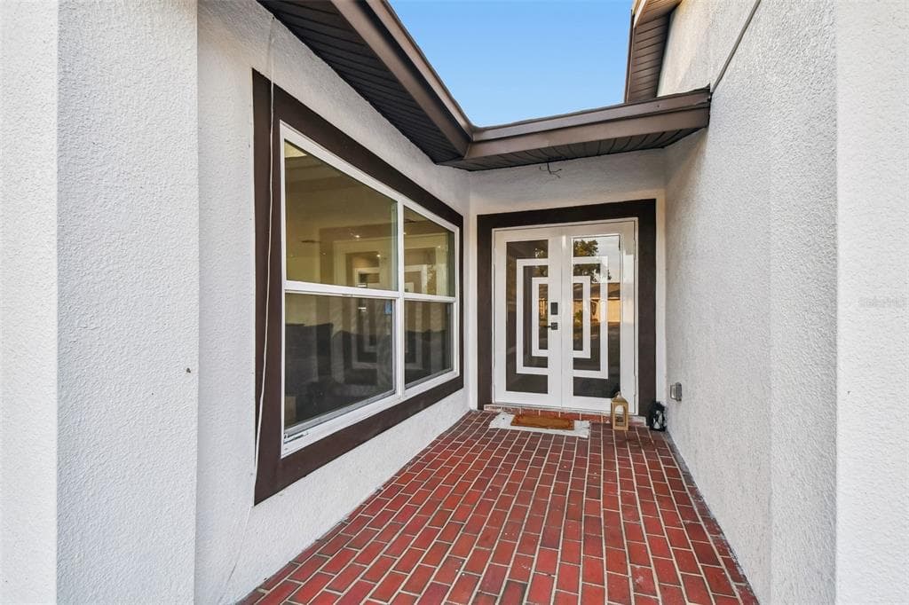 7204 BRANCHWOOD COURT, TAMPA, FL 33615 photo 4