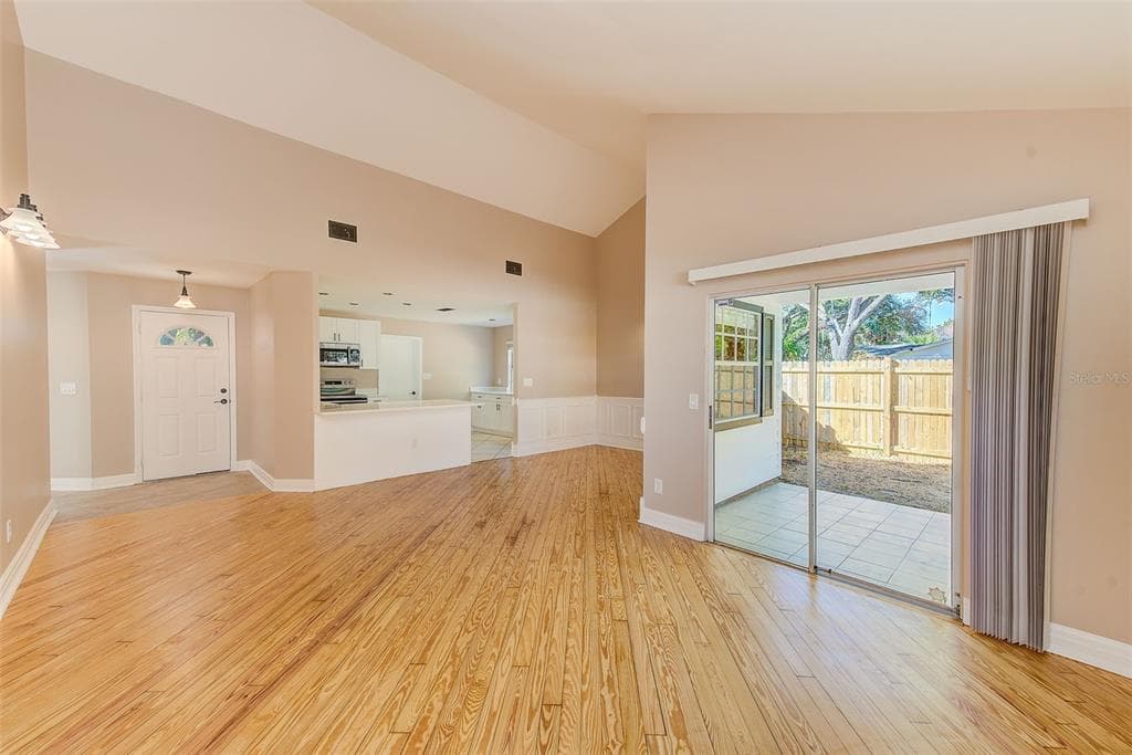 4607 LOUGHMAN Street, TAMPA, FL 33616 photo 5