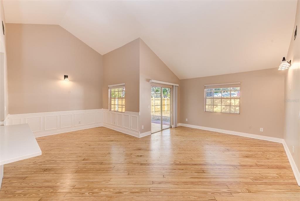 4607 LOUGHMAN Street, TAMPA, FL 33616 photo 4