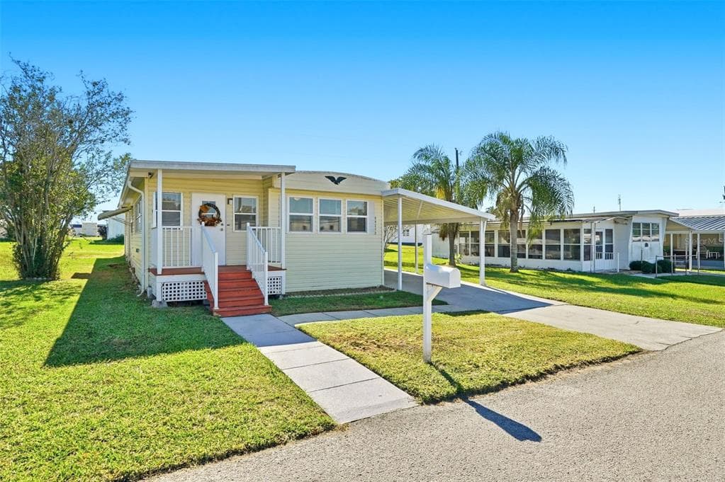 37828 NEWAL AVENUE, ZEPHYRHILLS, FL 33542 photo 2