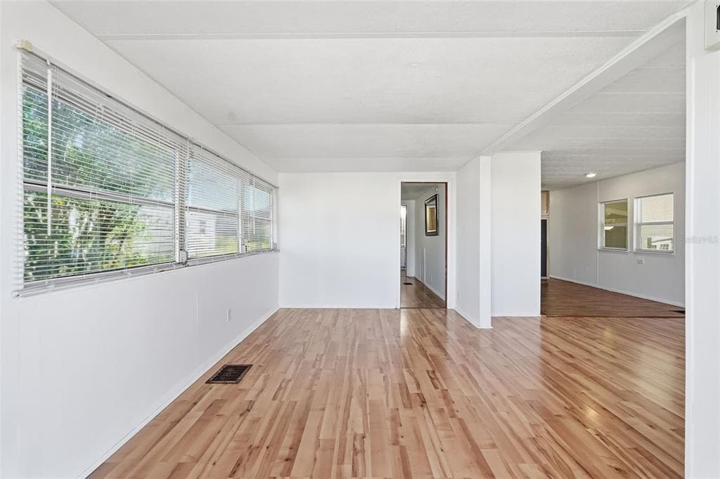 37828 NEWAL AVENUE, ZEPHYRHILLS, FL 33542 photo 5