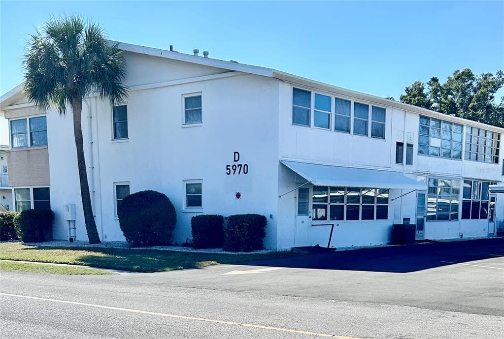 5970 21ST STREET Unit 3, Street PETERSBURG, FL 33714 photo 2