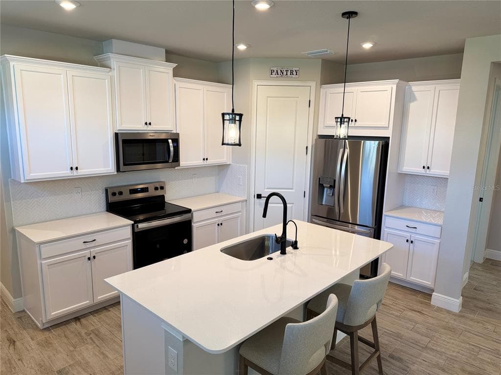 31969 ASBURY AVENUE, WESLEY CHAPEL, FL, 33545 photo 3