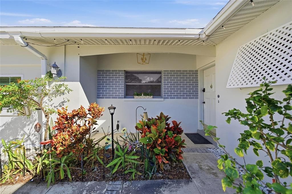 29747 70TH Street, CLEARWATER, FL 33761 photo 3