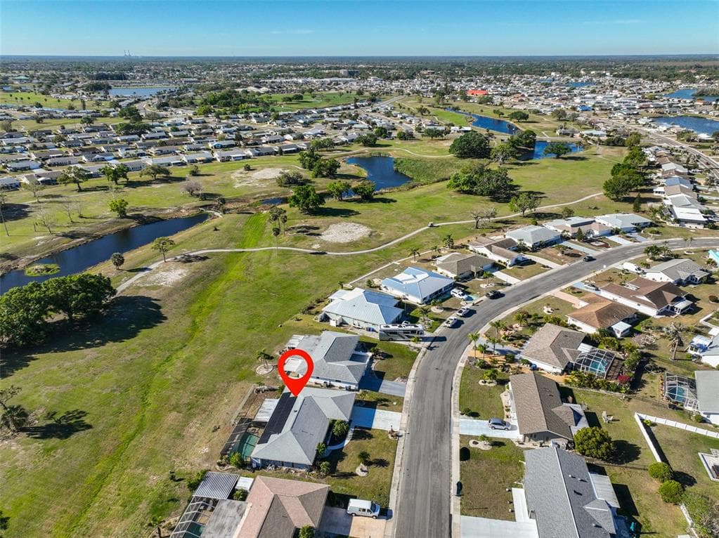 672 ALLEGHENY DRIVE, SUN CITY CENTER, FL 33573 photo 4