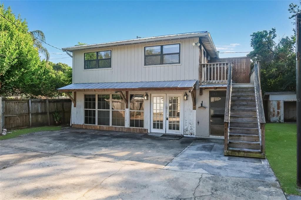 1625 LAURA Street, CLEARWATER, FL 33755 photo 2