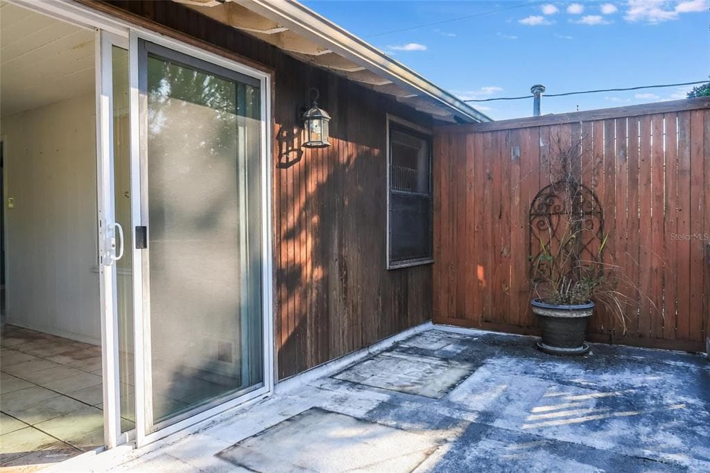 1625 LAURA Street, CLEARWATER, FL 33755 photo 5