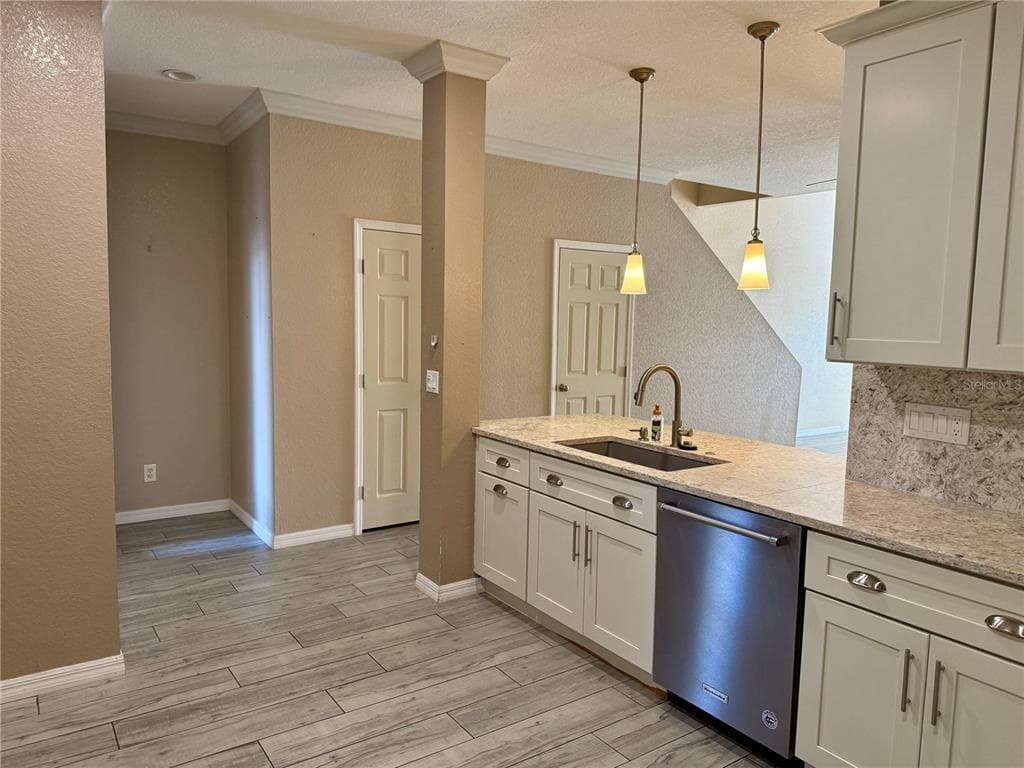 6400 46TH AVENUE Unit 63, KENNETH CITY, FL 33709 photo 5