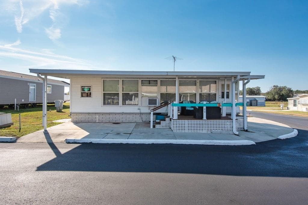 38130 MCDONALD STREET, DADE CITY, FL 33525