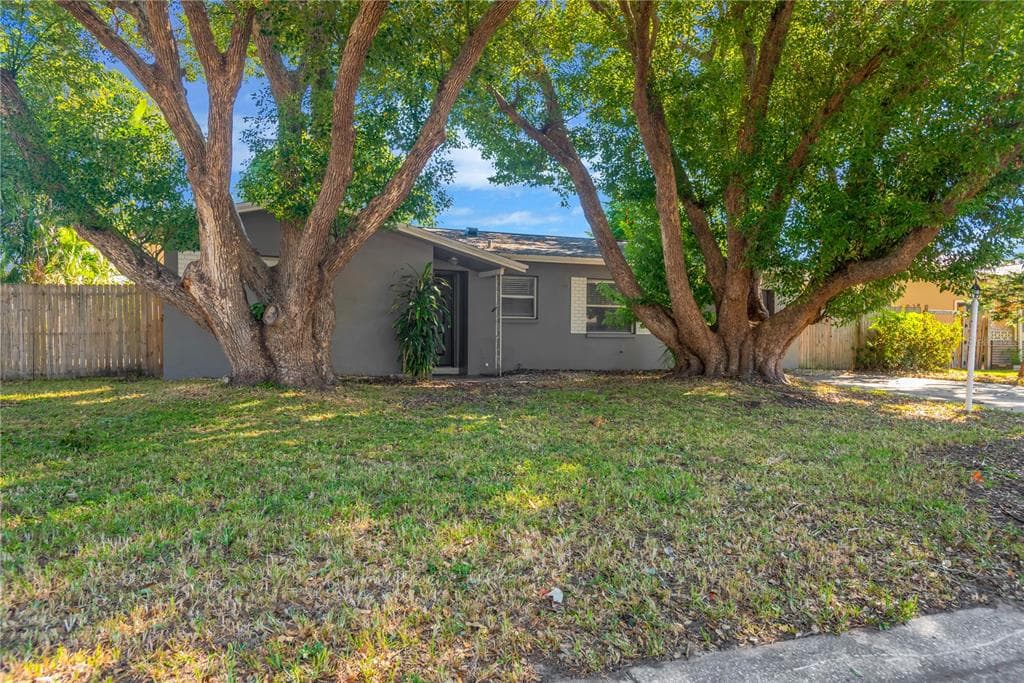 29741 66TH WAY, CLEARWATER, FL 33761 photo 2