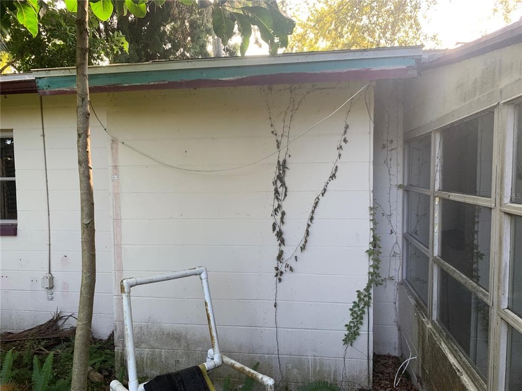 5435 18TH AVENUE, Street PETERSBURG, FL 33710 photo 4