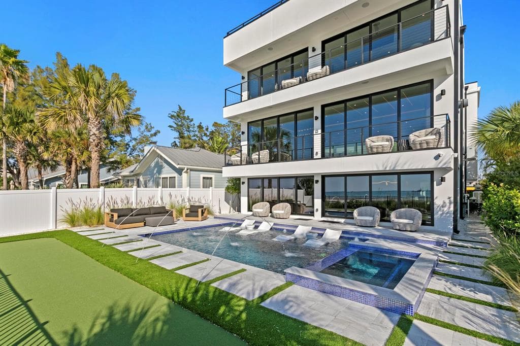 304 GULF BOULEVARD, INDIAN ROCKS BEACH, FL, 33785 photo 3