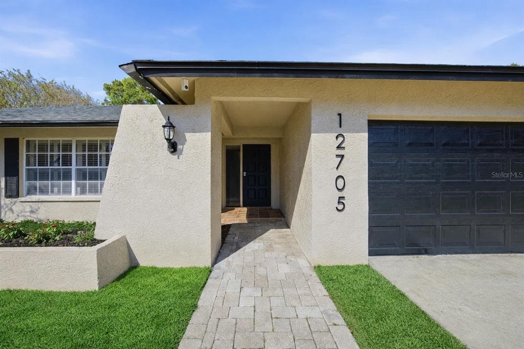 12705 ALLENDALE LANE, TAMPA, FL 33618 photo 2