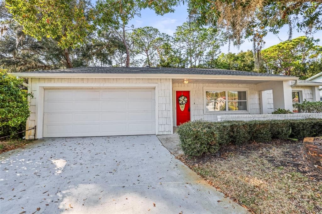 1128 LANYARD STREET, PALM HARBOR, FL 34685