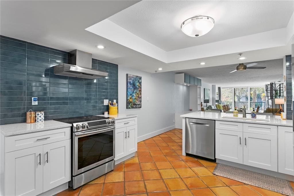 201 LAUREL STREET Unit 212, TAMPA, FL 33602 photo 2