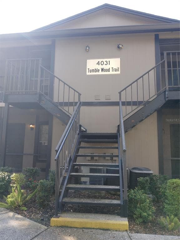 4031 TUMBLE WOOD Trail Unit 204, TAMPA, FL 33613