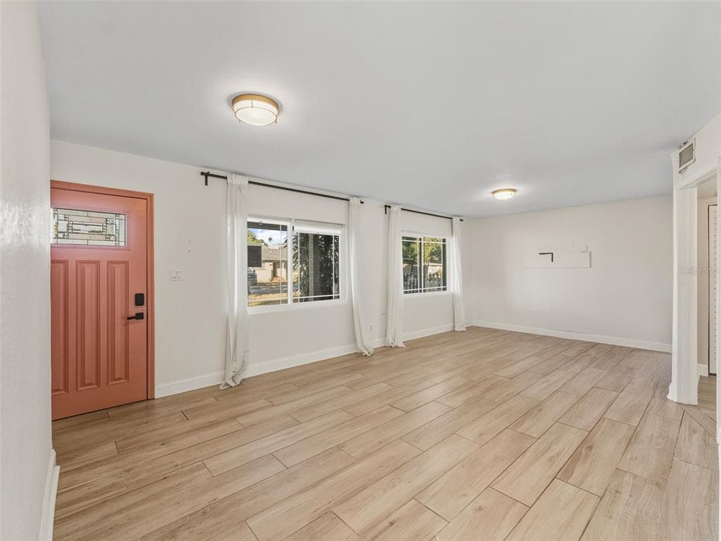 4016 NASSAU Street, TAMPA, FL 33607 photo 5